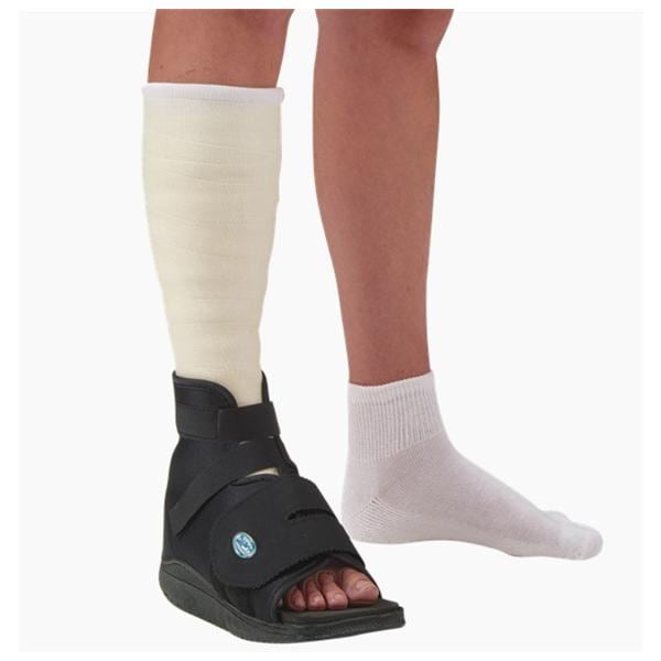 Darco SlimLine Cast Boot Adult Black Medium Men 6-8 / Women 8.5-10